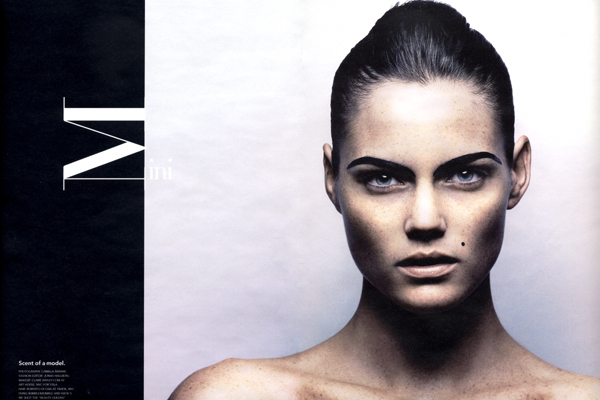  :  : CLAIRE BAYLEY  make up artist
