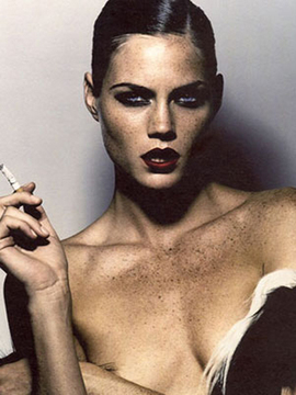  :  : CLAIRE BAYLEY  make up artist