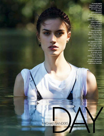  :  : CLAIRE BAYLEY  make up artist